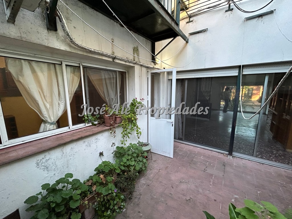 Imagen 9 de Casa de 4 dorm. ubicada a media cuadra de la icónica Puerta de la Ciudadela, barrio histórico de Colonia del Sacramento.