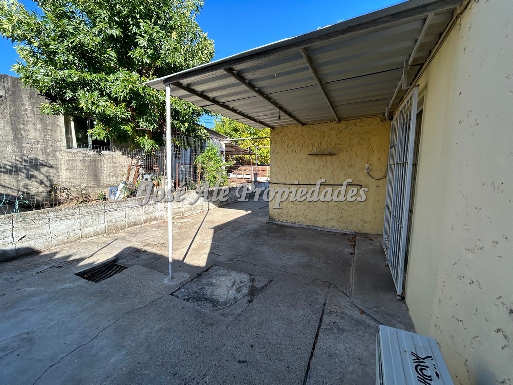 Imagen 10 de Casa de 1 dormitorio con opción a un segundo, ubicada en el General. Colonia.