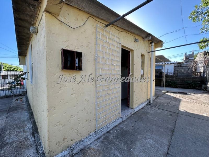 Casa de 1 dormitorio con opción a un segundo, ubicada en el General. Colonia.