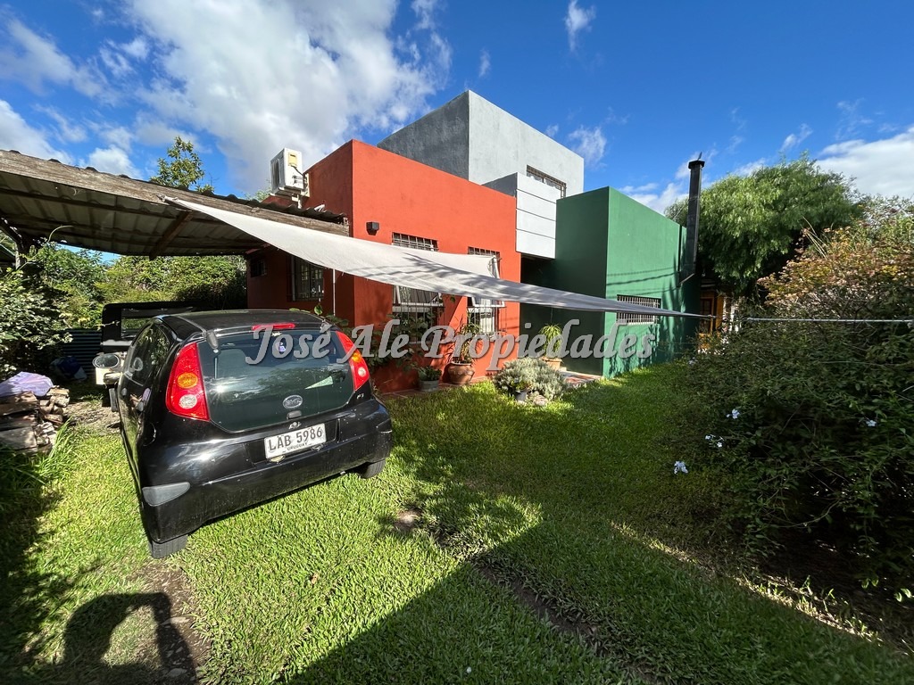 Imagen 1 de Casa ubicada próxima a Ruta 1 y a todos los servicios.