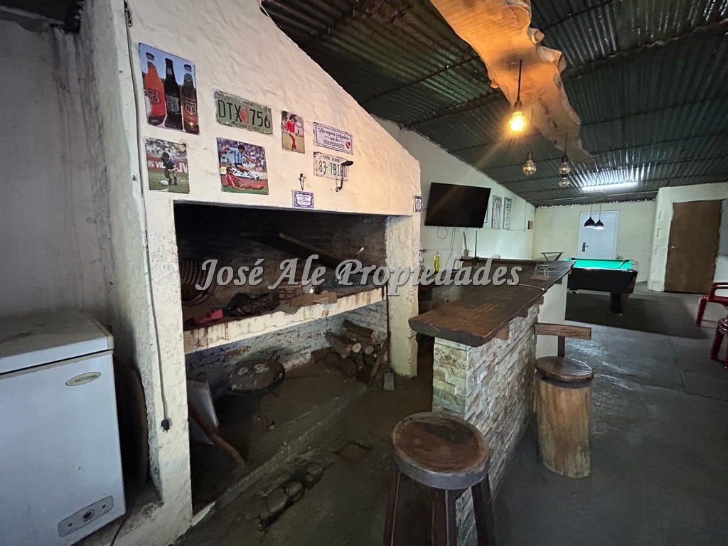 Imagen 8 de Casa con barbacoa/garaje ubicada próxima a ruta 21, en el Real de San Carlos, Colonia.