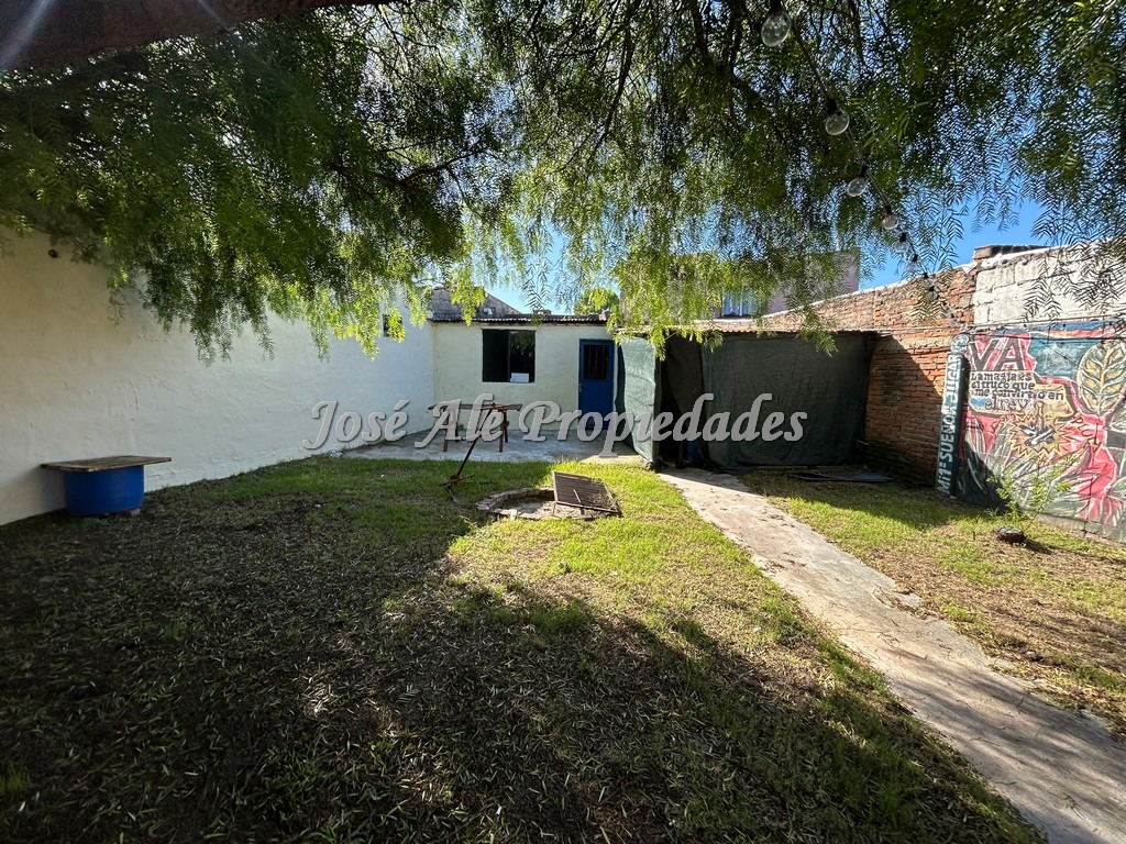 Imagen 9 de Casa con barbacoa/garaje ubicada próxima a ruta 21, en el Real de San Carlos, Colonia.