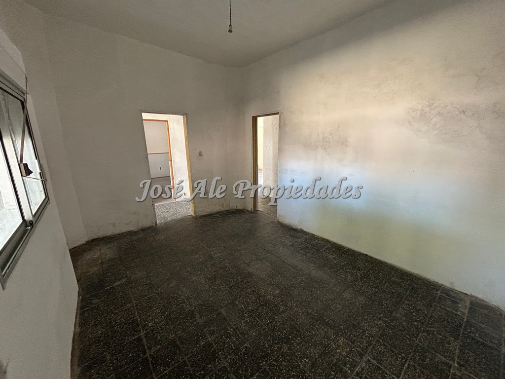 Imagen 7 de Casa de 2 dormitorios próxima a la Ruta 1, Colonia.