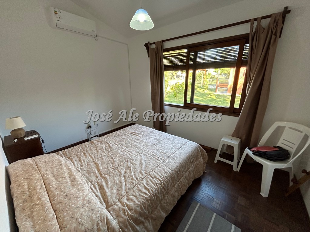 Imagen 7 de Hermosa casa de 3 dormitorios, con apartamento ubicada en el Real de San Carlos, Colonia.