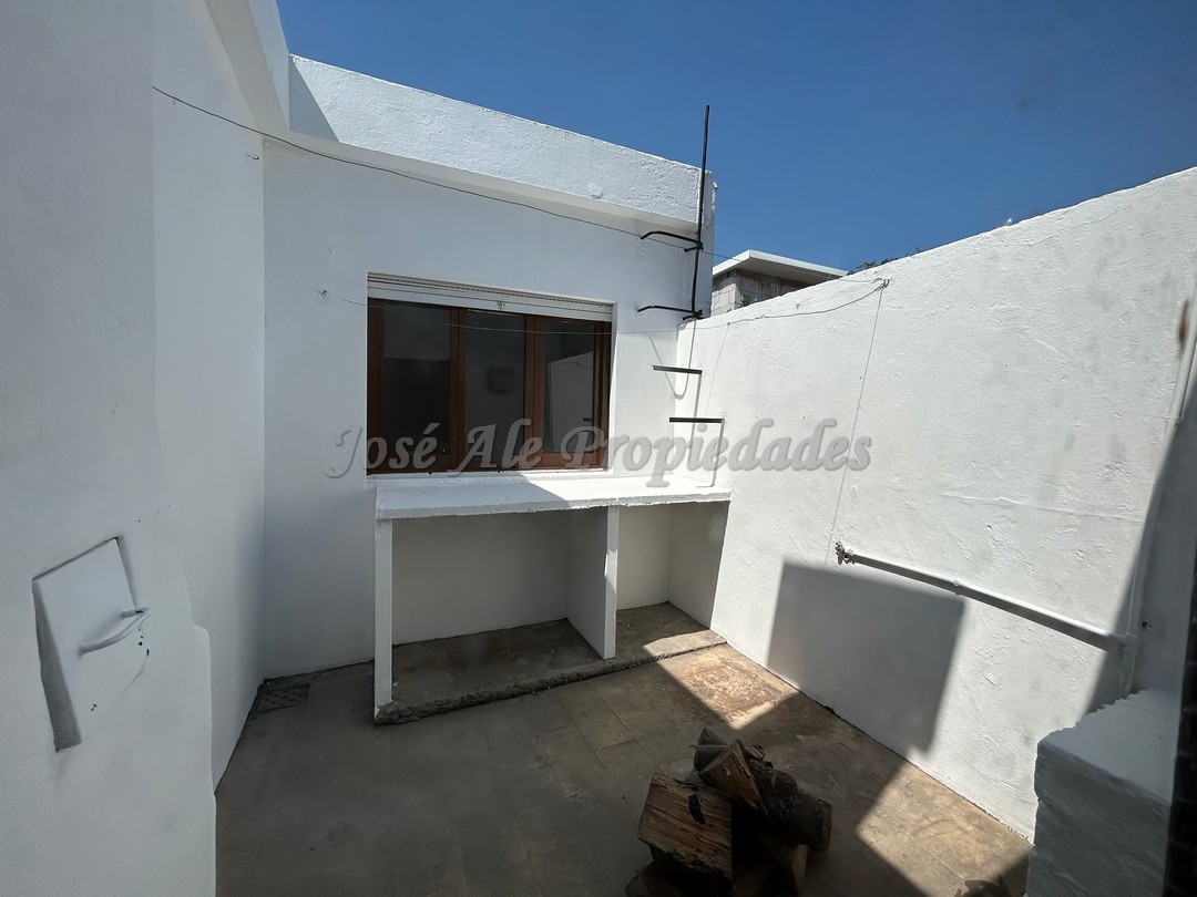 Imagen 10 de Hermosa propiedad ubicada en zona céntrica, próxima a las 2 avenidas y cerca del Shopping.