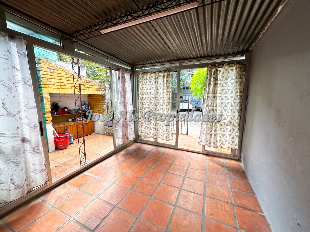 Imagen 10 de Casa ubicada en el centro de la ciudad de Colonia del Sacramento a tan solo 4 cuadras de la Rambla Costanera.