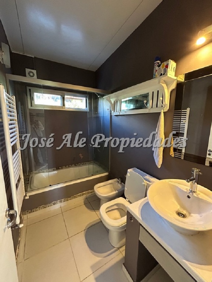 Imagen 8 de Casa de 3 dormitorios ubicada en el Real de San Carlos, Colonia.