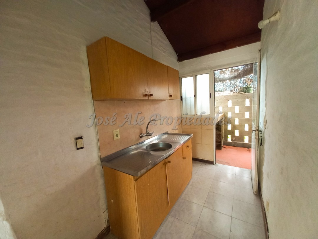 Imagen 5 de Muy lindo apartamento a una cuadra de ruta 21, próximo al supermercado el Dorado y a todos los servicios.