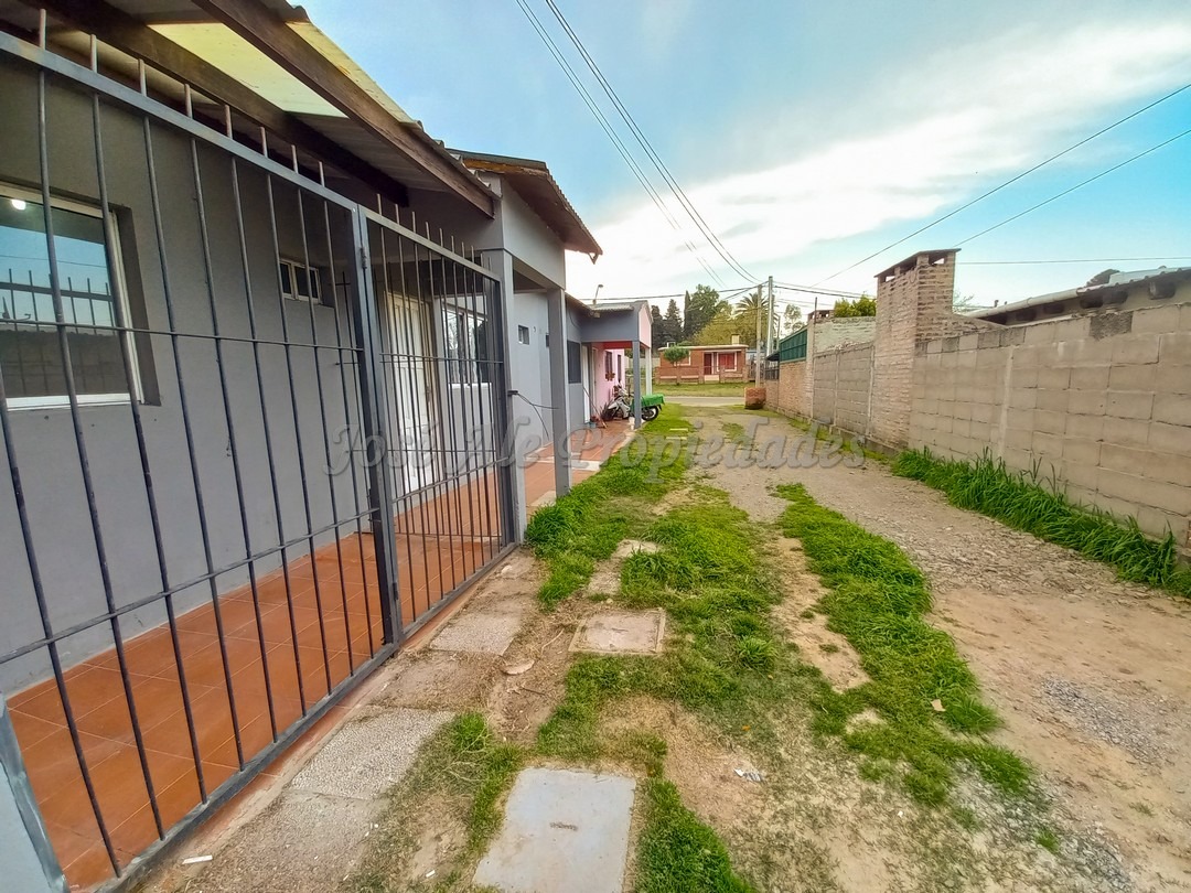 Imagen 9 de Muy lindo apartamento a una cuadra de ruta 21, próximo al supermercado el Dorado y a todos los servicios.