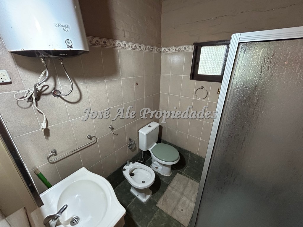 Imagen 6 de Casa ubicada en el Balneario Santa Ana amueblada a pocas cuadras de la playa.