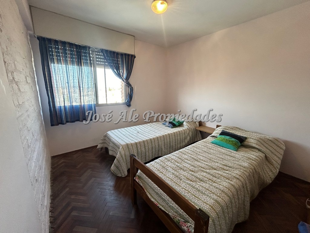 Imagen 7 de Apartamento de 3 dormitorios con magnifica vista a la ciudad tanto de día como de noche.