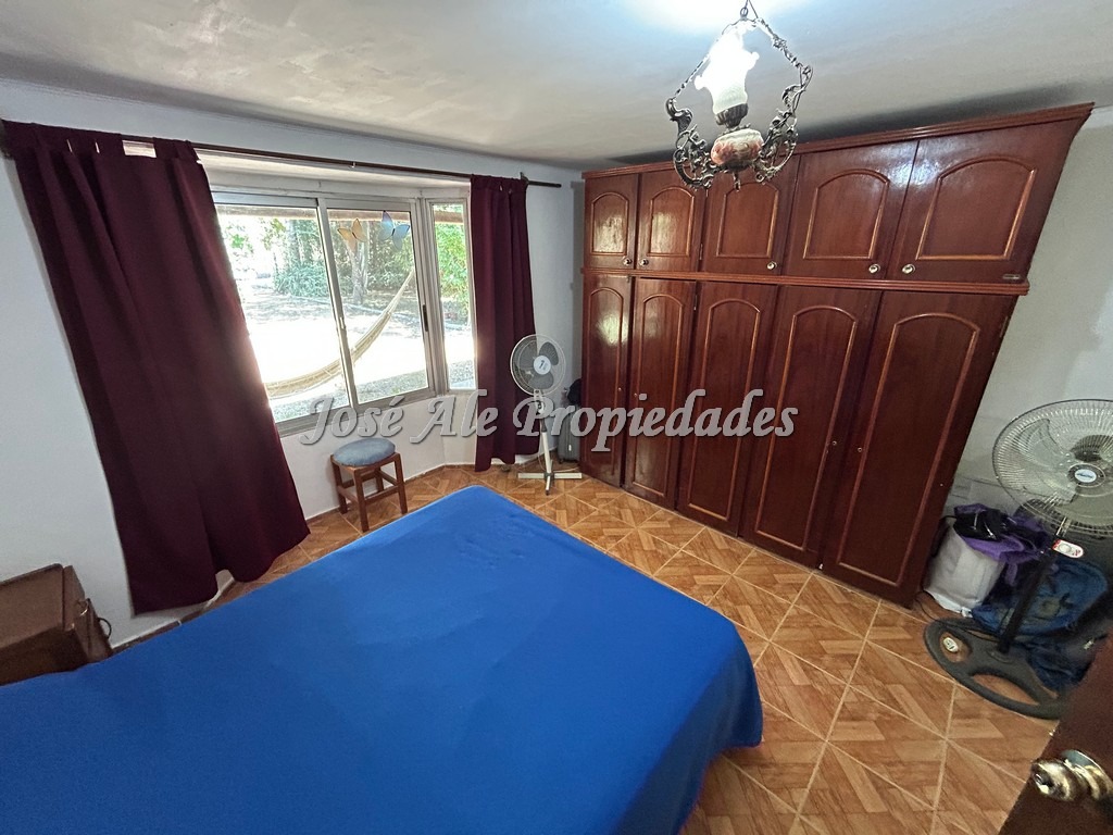 Imagen 7 de Pintoresca casa de 3 dormitorios en balneario El Ensueño, a 150m de la playa.