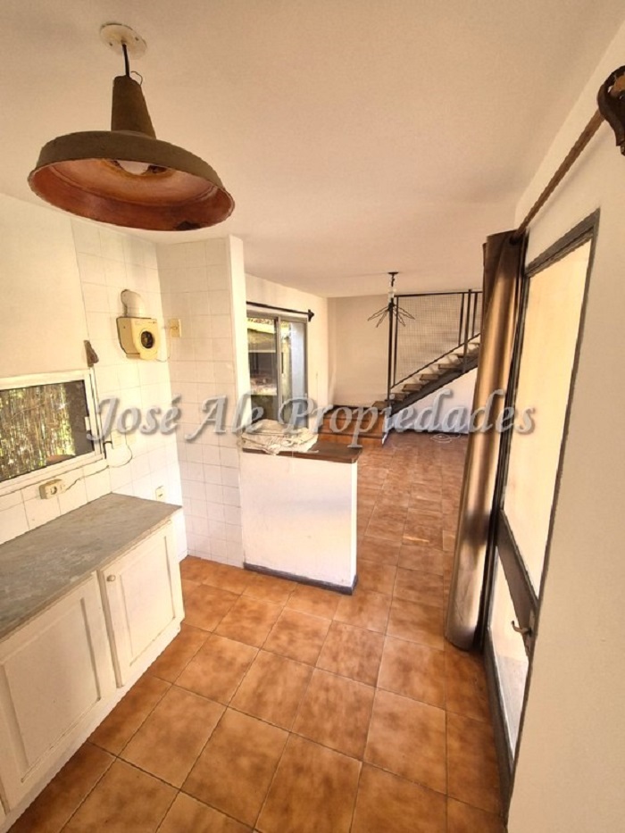 Imagen 3 de EN ALQUILER Hermosa vivienda ubicada en complejo sobre calle Zitarrosa, a metros de Rambla y playas de Colonia del Sacramento.