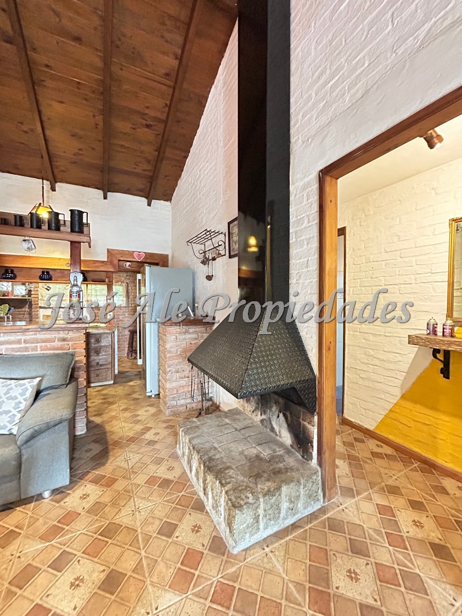 Imagen 5 de Hermosa propiedad de 2 dormitorios ubicada en El General, a 4 cuadras de la Ruta 1, Colonia.