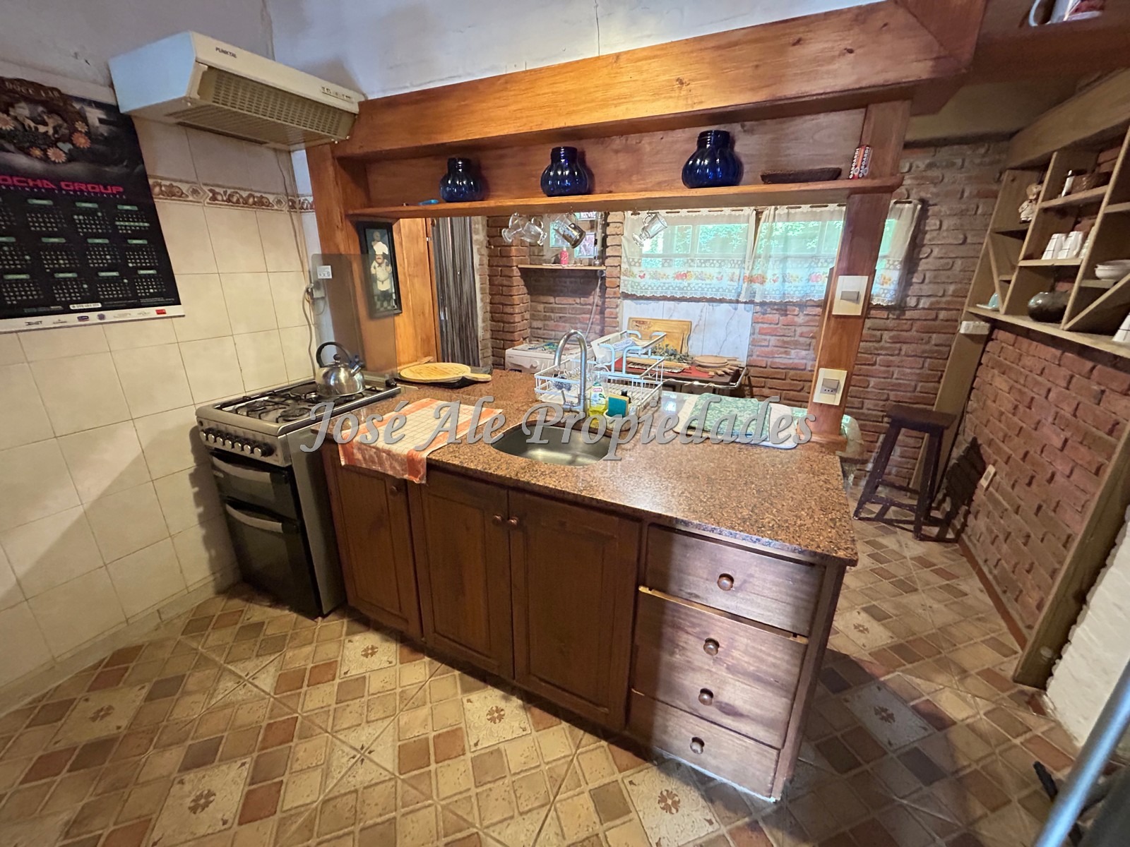 Imagen 6 de Hermosa propiedad de 2 dormitorios ubicada en El General, a 4 cuadras de la Ruta 1, Colonia.