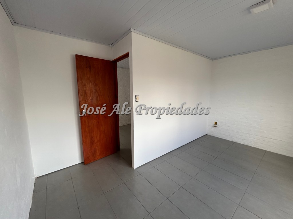Imagen 7 de Se financia Casa en PH reciclada a estrenar, 1 dormitorio ubicada en el General, Colonia.