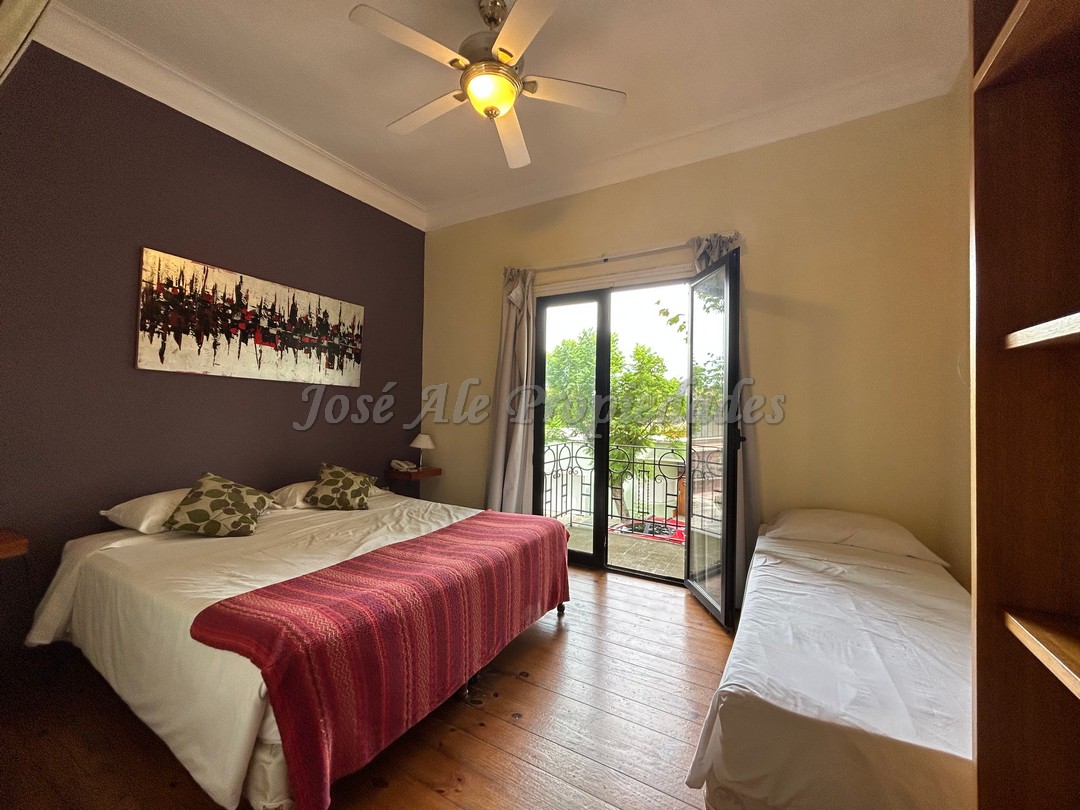 Imagen 6 de Destacada posada con ambientes de estilo colonial en Colonia del Sacramento.