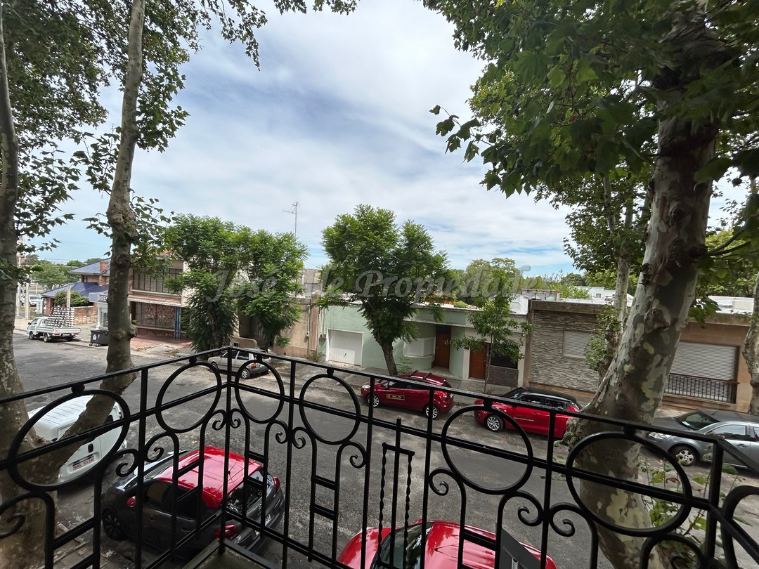 Imagen 9 de Destacada posada con ambientes de estilo colonial en Colonia del Sacramento.