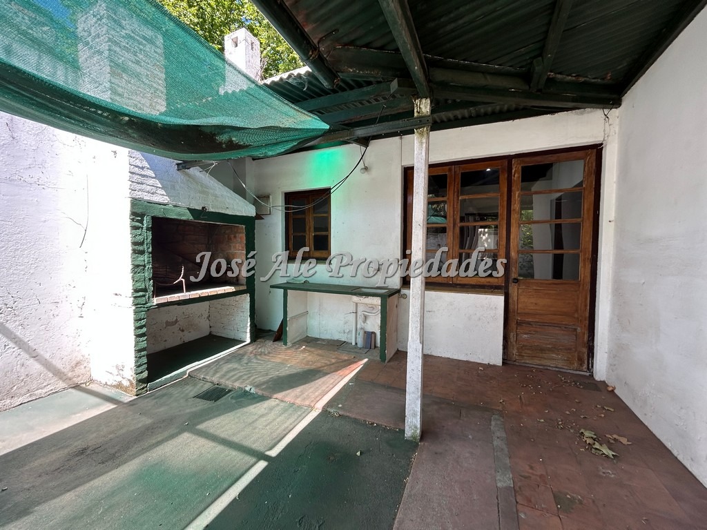 Imagen 8 de EN VENTA Casa de 2 dormitorios ubicada en pleno centro, a 2 cuadras de la Ciudad Vieja de Colonia.