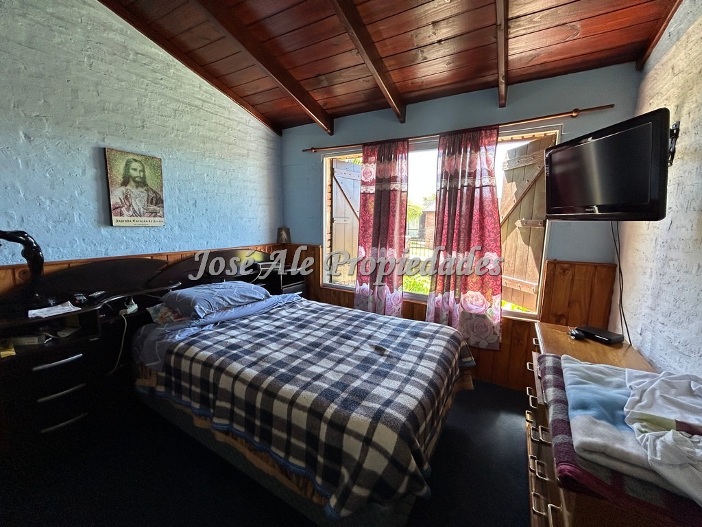 Imagen 6 de Vivienda ubicada en el General a pocas cuadras del Supermercado El Mágico, Colonia.