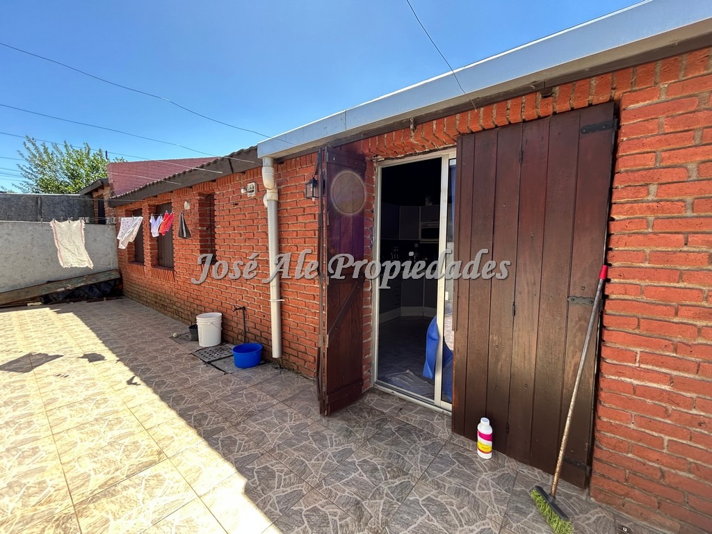 Imagen 8 de Vivienda ubicada en el General a pocas cuadras del Supermercado El Mágico, Colonia.