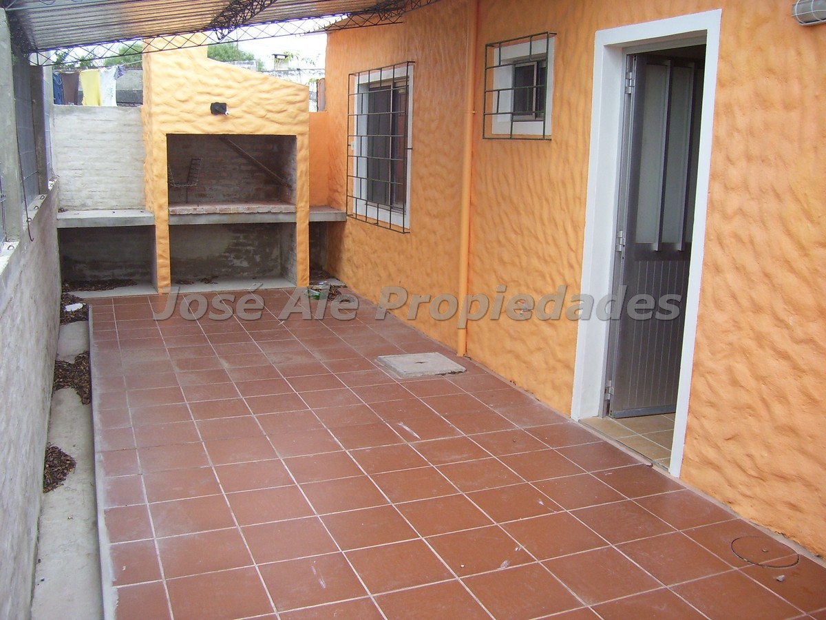 Imagen 9 de EN ALQUILER Propiedad en zona de nuevo hospital, próxima a zona comercial tres avenidas y Colonia Shopping.