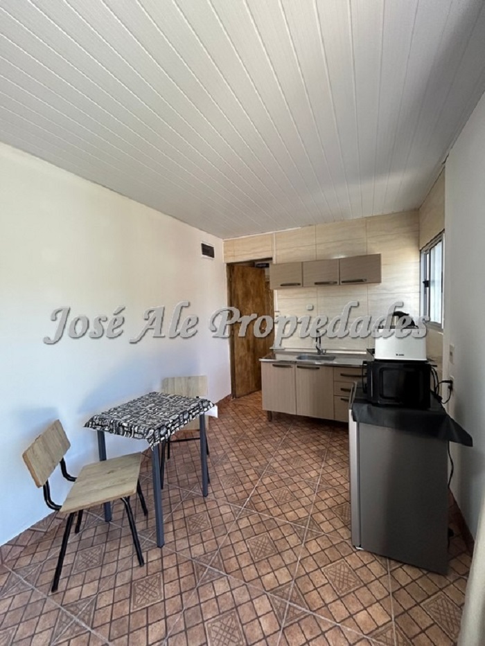 Imagen 6 de Monoambiente amoblado ubicado en el Real de San Carlos, próximo a los centros de estudios.