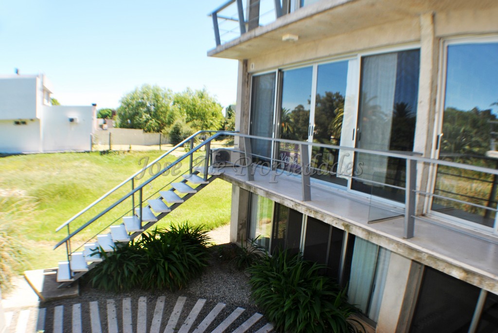 Imagen 1 de Apartamento de 1 dormitorio, ubicado a pocas cuadras de la Rambla y playas de Colonia.