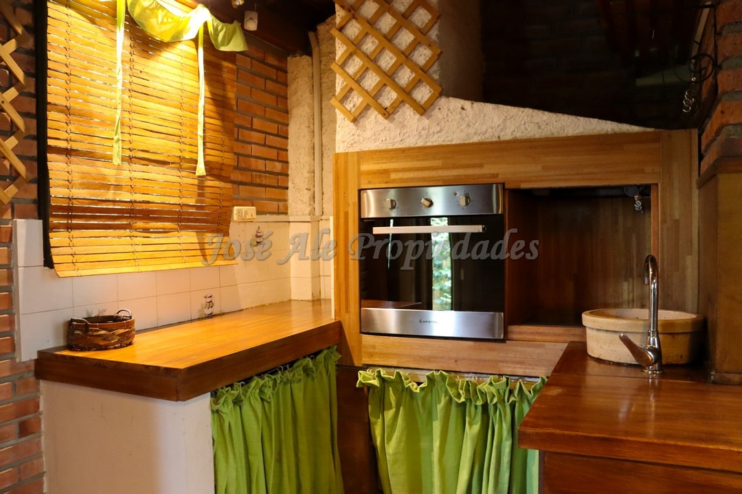 Imagen 3 de Hermosa y coqueta propiedad a solo metros de Rambla Costanera y playas de Colonia.