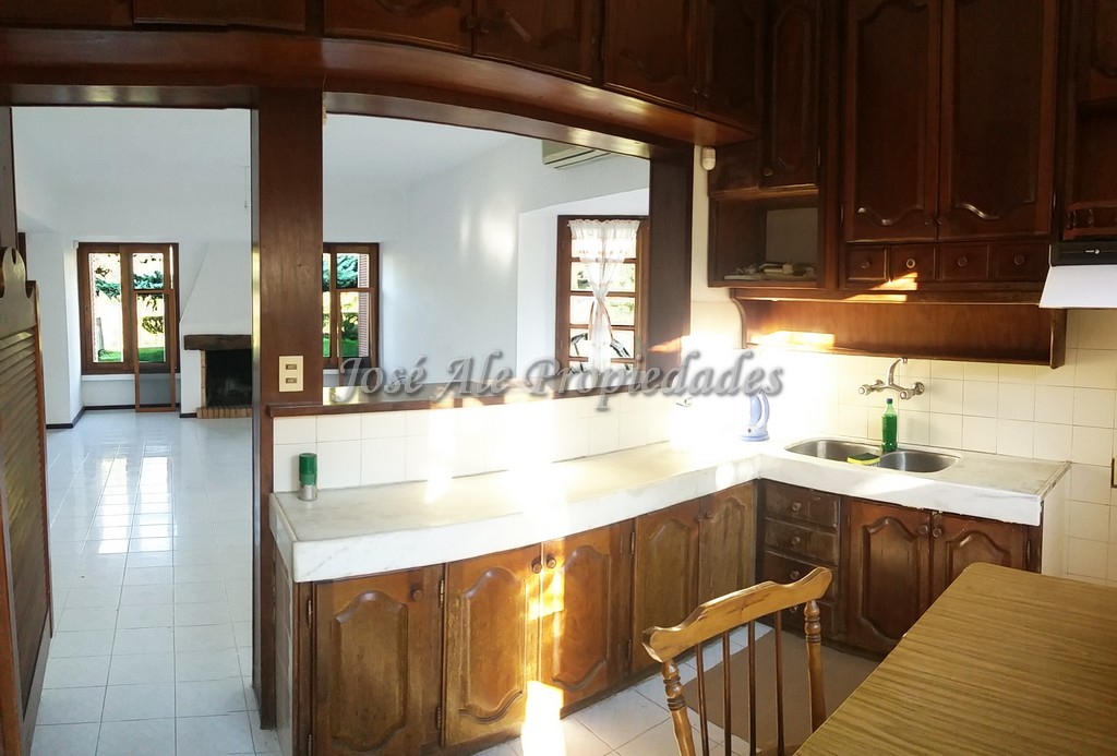 Imagen 5 de Hermosa casa con apartamento ubicada a solo metros de la Renovada Plaza de Toros.