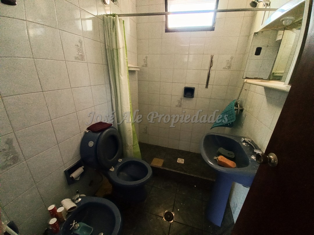 Imagen 6 de Casa ubicada a pocas cuadras de la Rambla Costanera y playas de Colonia.