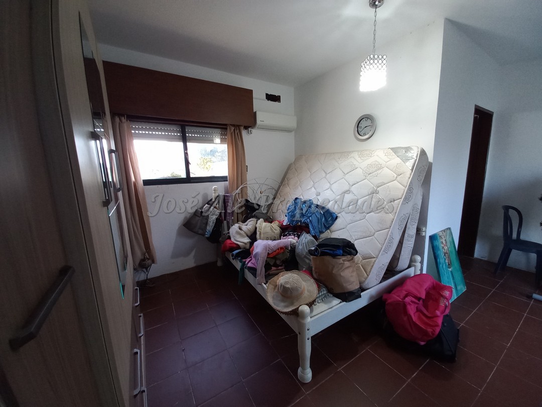 Imagen 7 de Casa ubicada a pocas cuadras de la Rambla Costanera y playas de Colonia.