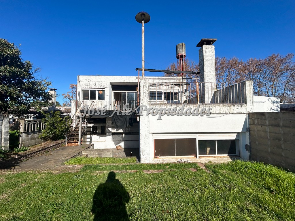 Imagen 9 de Casa ubicada sobre Ruta 1 a metros del Shopping de Colonia.