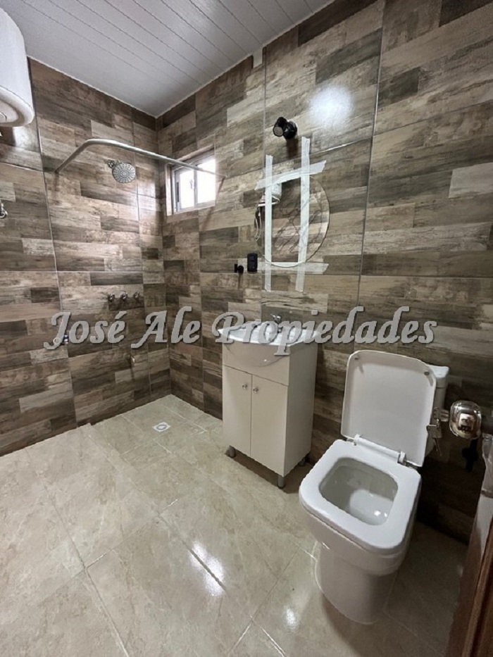 Imagen 7 de Apartamentos de 1 dormitorio, ubicados en el Real de San Carlos, calle At. Sierra a 50m de Luis Alberto de Herrera.