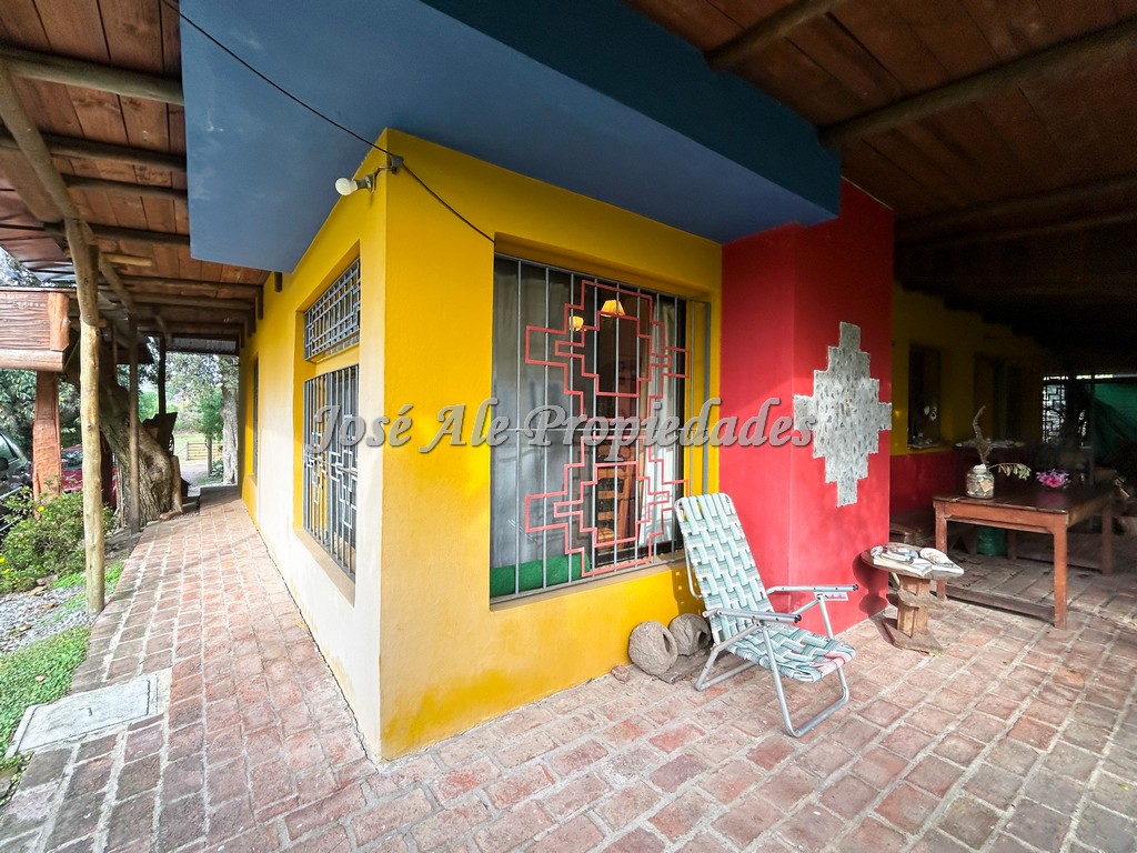 Imagen 2 de Casa ubicada en el Real de San Carlos, en una zona muy tranquila.