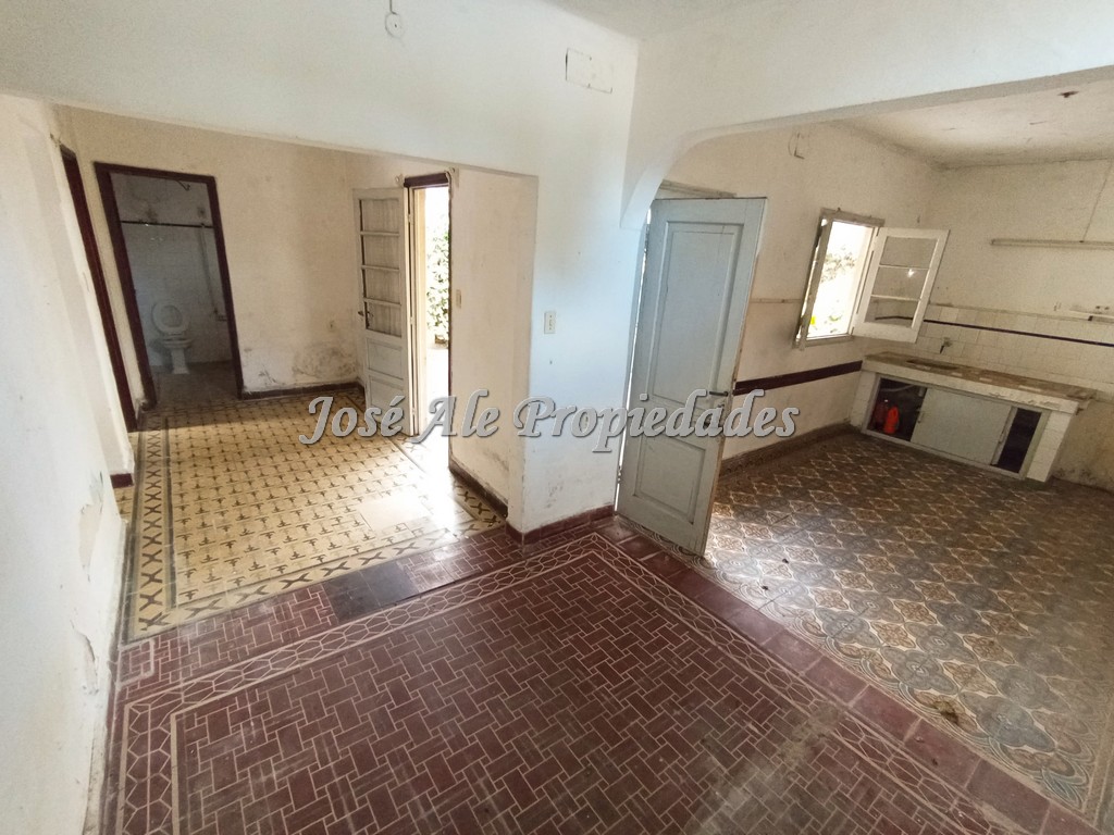 Imagen 5 de Casa en Pueblo Nuevo, a dos cuadras de las 3 avenidas y próxima a todos los servicios.