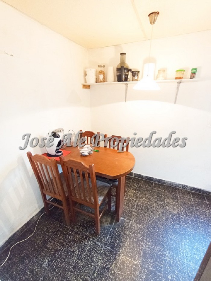 Imagen 5 de Casa ubicada a 3 cuadras de la Rambla Costanera y a 50m de la zona de 2 avenidas.