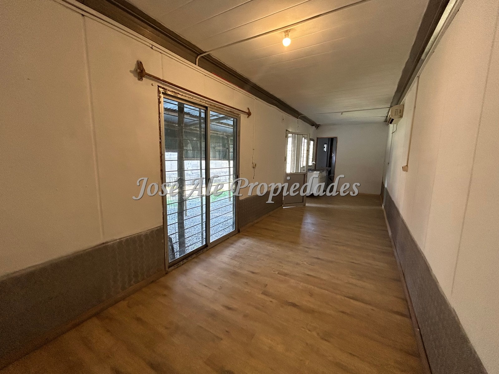 Imagen 3 de Monoambiente ubicado en el Real de San Carlos, Colonia.