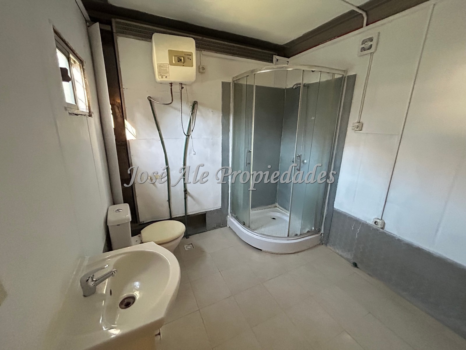 Imagen 6 de Monoambiente ubicado en el Real de San Carlos, Colonia.