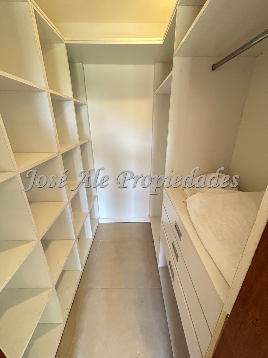 Imagen 7 de EN VENTA Impecable apartamento de 3 dormitorios con 115m2 edificados en el punto mas alto de la Rambla de Colonia, con vista panorámica a la Río.
