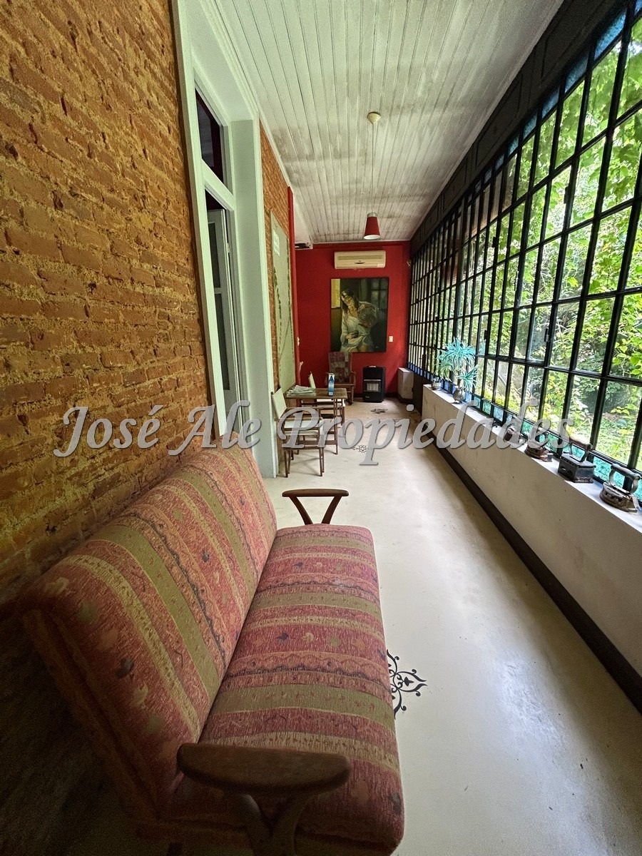 Imagen 4 de Casa de 3 dormitorios, de estilo colonial.