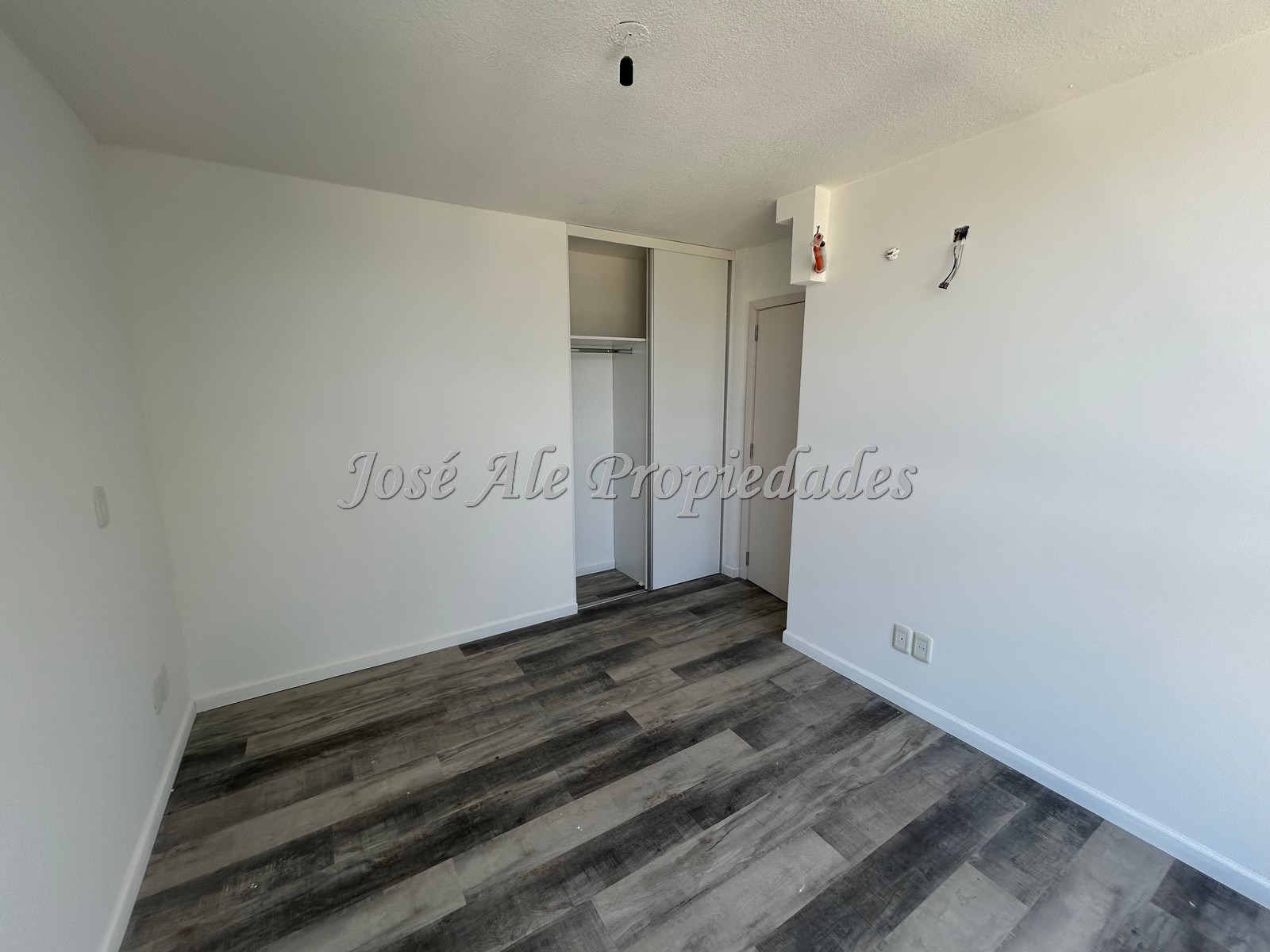 Imagen 6 de Apartamento de 2 dormitorios a estrenar frente a la Rambla y playas de Colonia.