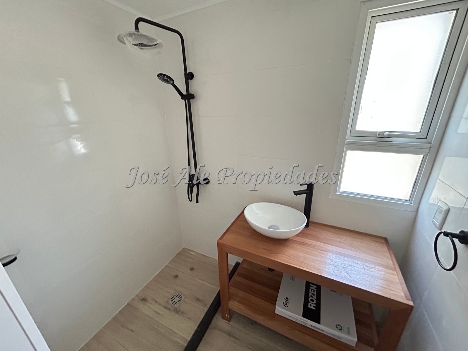 Imagen 8 de Apartamento de 2 dormitorios a estrenar frente a la Rambla y playas de Colonia.