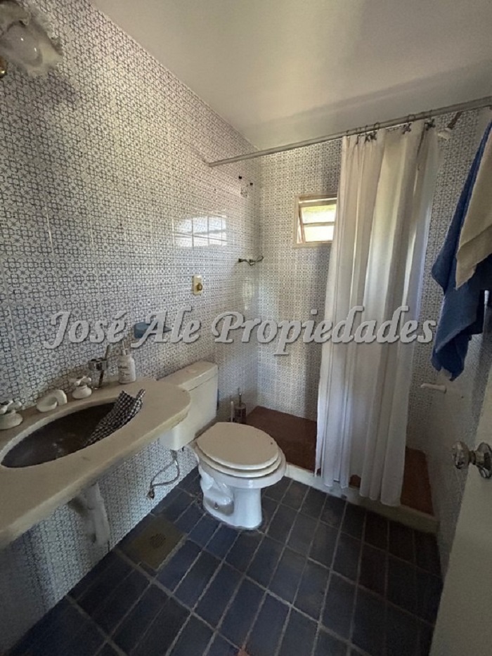 Imagen 8 de Espectacular propiedad sobre un lote de 1700 m2 frente al Hipódromo de Colonia.