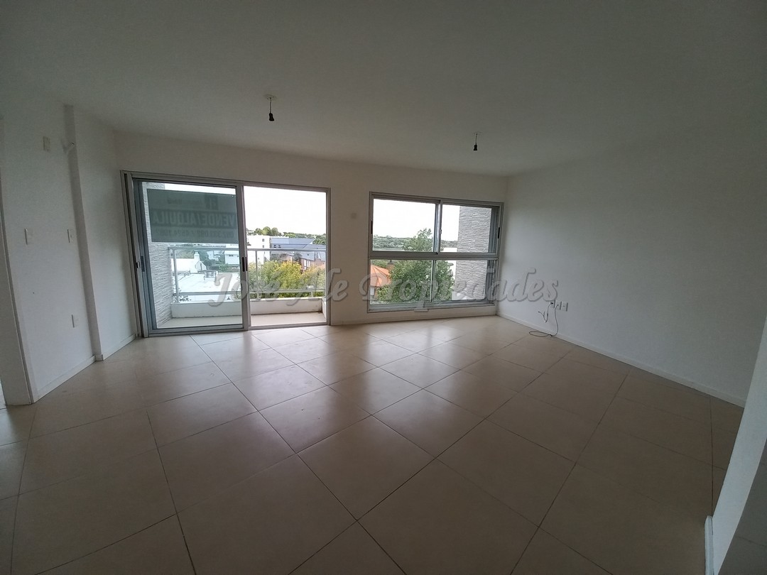 Imagen 2 de Espectacular apartamento de un dormitorio en edificio residencial frente al Rio de la Plata.