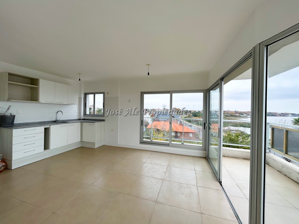 Imagen 4 de Espectacular apartamento de un dormitorio en edificio residencial frente al Rio de la Plata.