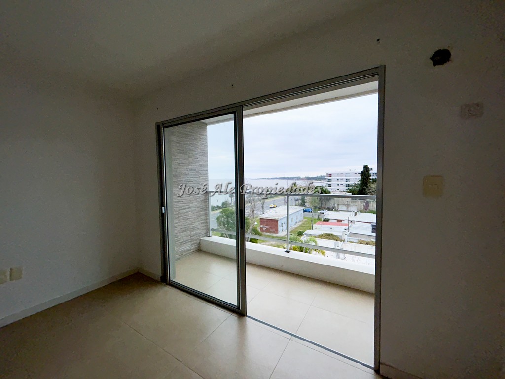 Imagen 6 de Espectacular monoambiente en edificio residencial frente al Rio de la Plata.