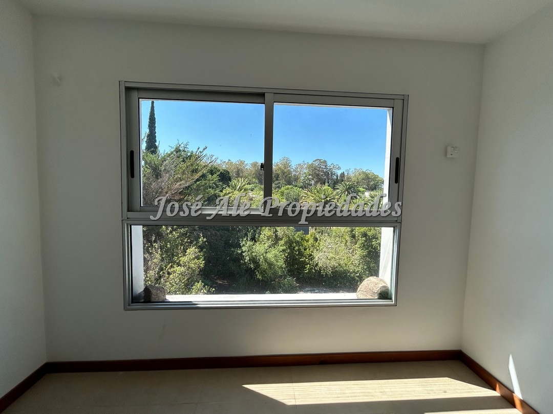 Imagen 6 de Espectacular monoambiente en edificio residencial frente al Rio de la Plata.