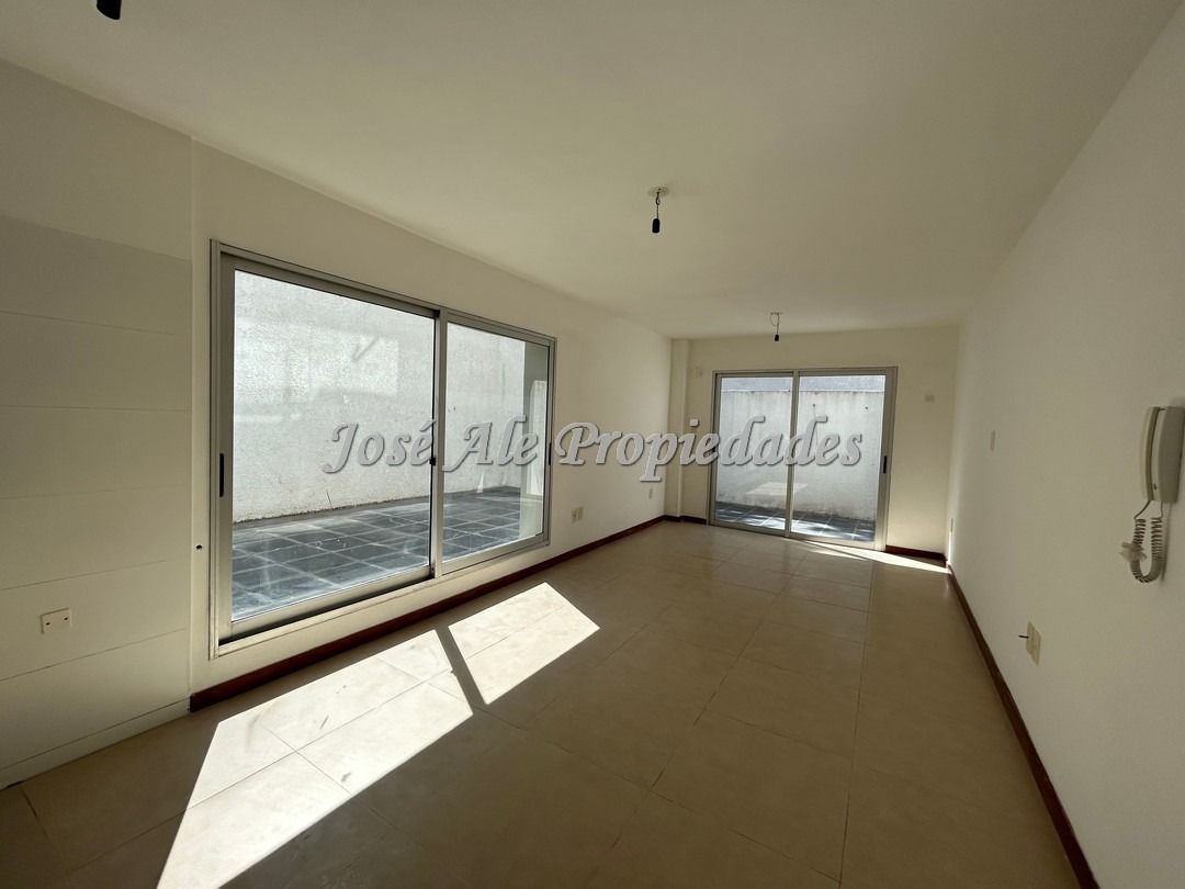 Imagen 2 de Espectacular monoambiente o posible 1 dormitorio en edificio residencial frente al Rio de la Plata.