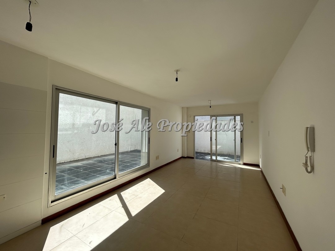 Imagen 5 de EN VENTA Espectacular monoambiente o posible 1 dormitorio en edificio residencial frente al Rio de la Plata.